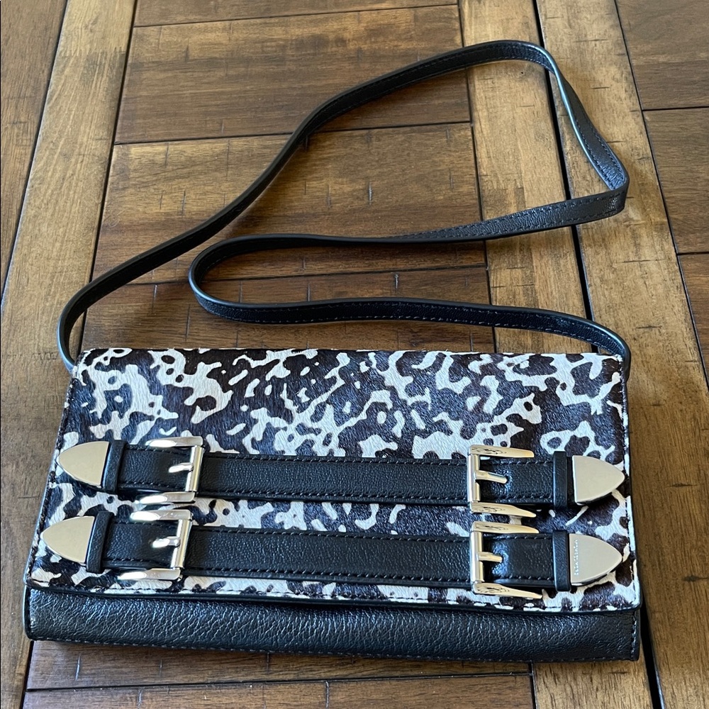 MICHAEL KORS ROBIN CLUTCH WHITE/BLACK LEATHER